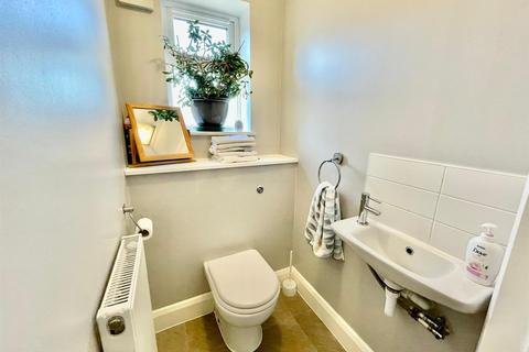 76a Bronte Crescent, Hemel Hempstead, HP2 7PR