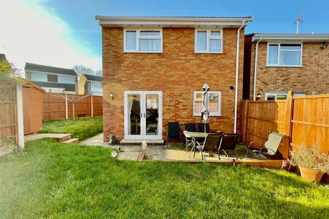 76a Bronte Crescent, Hemel Hempstead, HP2 7PR