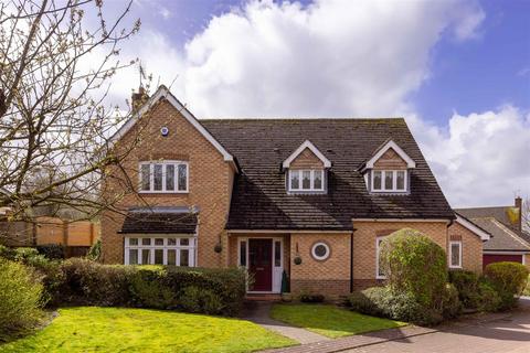 4 bedroom detached house for sale, Wigton Park Close, Leeds LS17