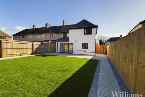 5 bedroom end of terrace house for sale, Lee Road, Aylesbury HP21