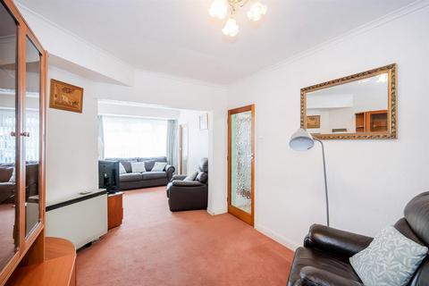 97 York Road, Chingford, London, E4 8LA