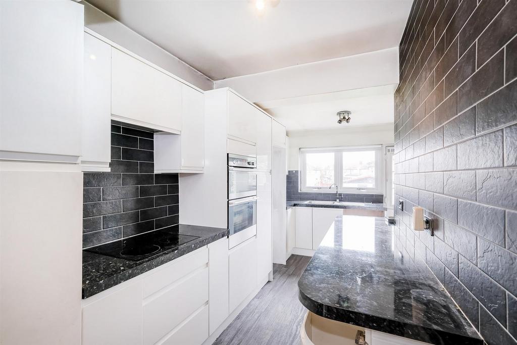 17 Tufton Road-3 resized.jpg