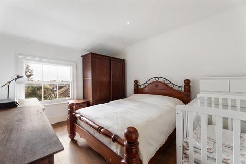 2 bedroom flat for sale, New Wanstead, Wanstead