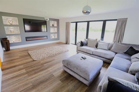 5 bedroom detached house for sale, River Court, Treoes, Vale Of Glamorgan, CF35 5EX