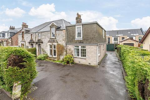 6 bedroom semi-detached house for sale, 33 Muirs, Kinross