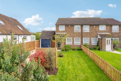 Leas End Leacroft Road, Iver, SL0 9QW