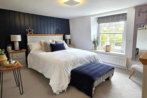 10 Browns Hill, Fowey, PL23 1BT