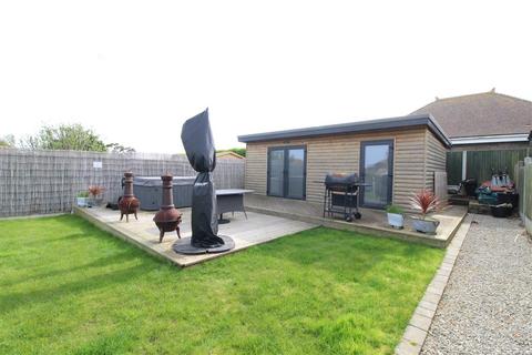 120 Botany Road, Kingsgate, Broadstairs, CT10 3SE