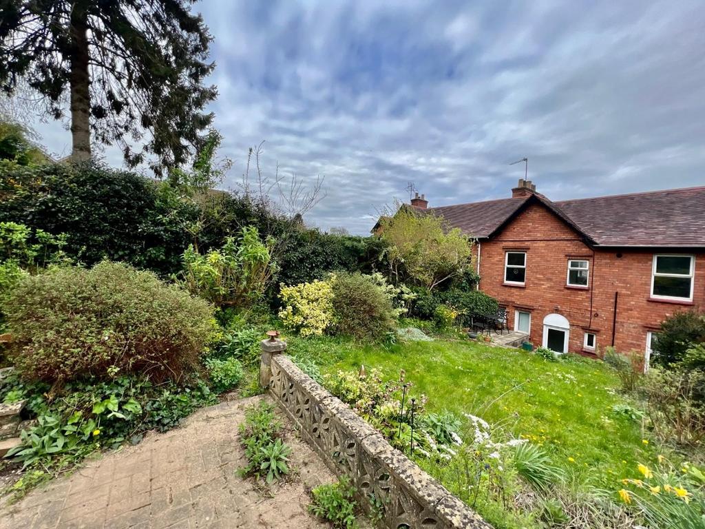 Garden Suburb, Dursley 3 bed terraced house for sale £275,000