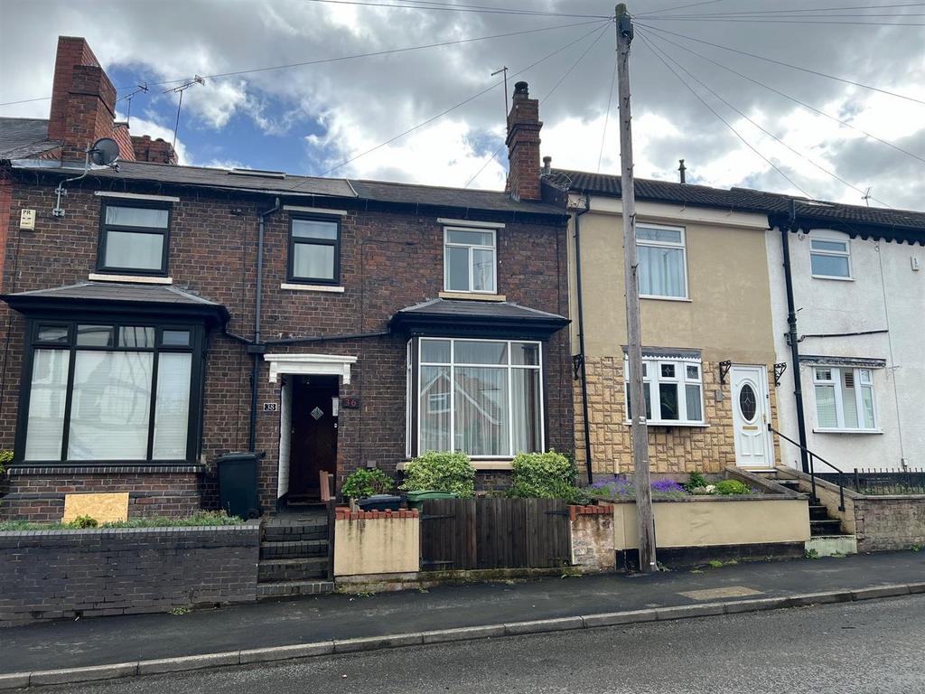 High Street, Wollaston, DY8 4NJ 2 bed terraced house £183,000