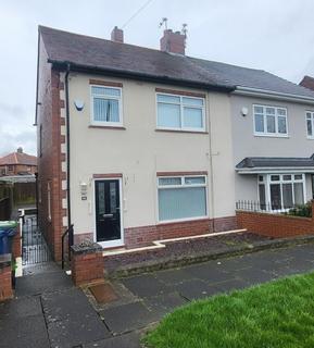 3 bedroom semi-detached house to rent, Horsely Vale, South Shields