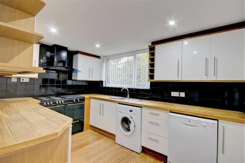 2 bedroom apartment to rent, Bankside Close, Coventry