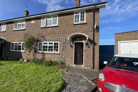 3 bedroom semi-detached house to rent, Rookery Row, West Farleigh ME15