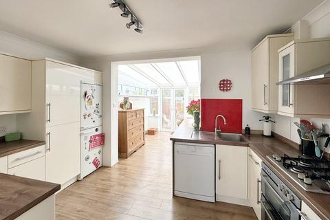 2 bedroom terraced house for sale, Lovelace Avenue, Bromley BR2