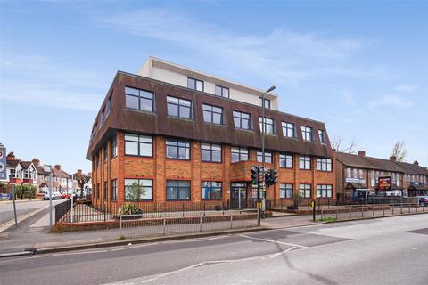 Studio for sale, 230 Burlington Road, Motspur Park KT3