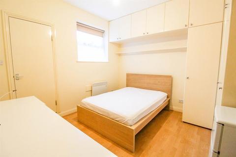 House share to rent, Cranbrook Park, London N22