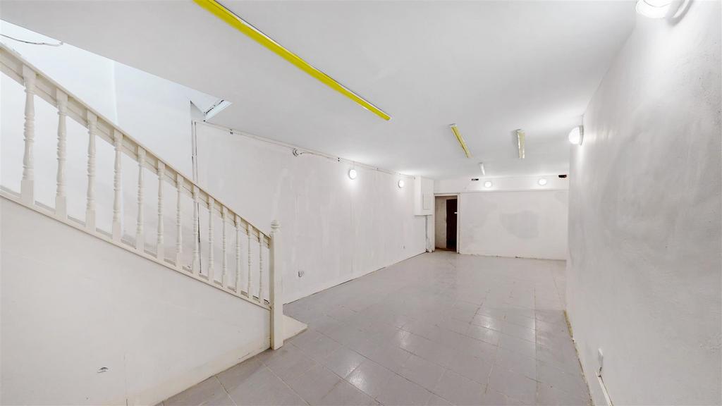 119 Bethnal Green Road - D6 II8 ZGFn Et Sjdov G4g H.jpg