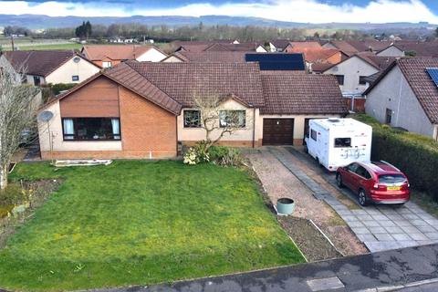 3 bedroom detached bungalow for sale, 6 Thompson Place, Kinross, KY13