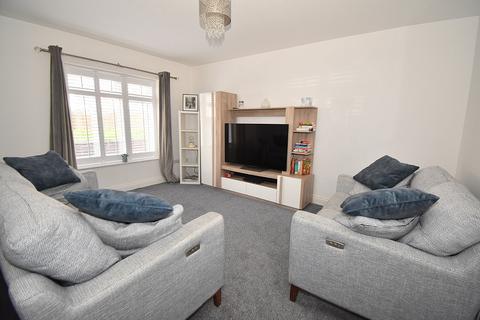 52 Attwyll Avenue, Exeter, EX2 5HW