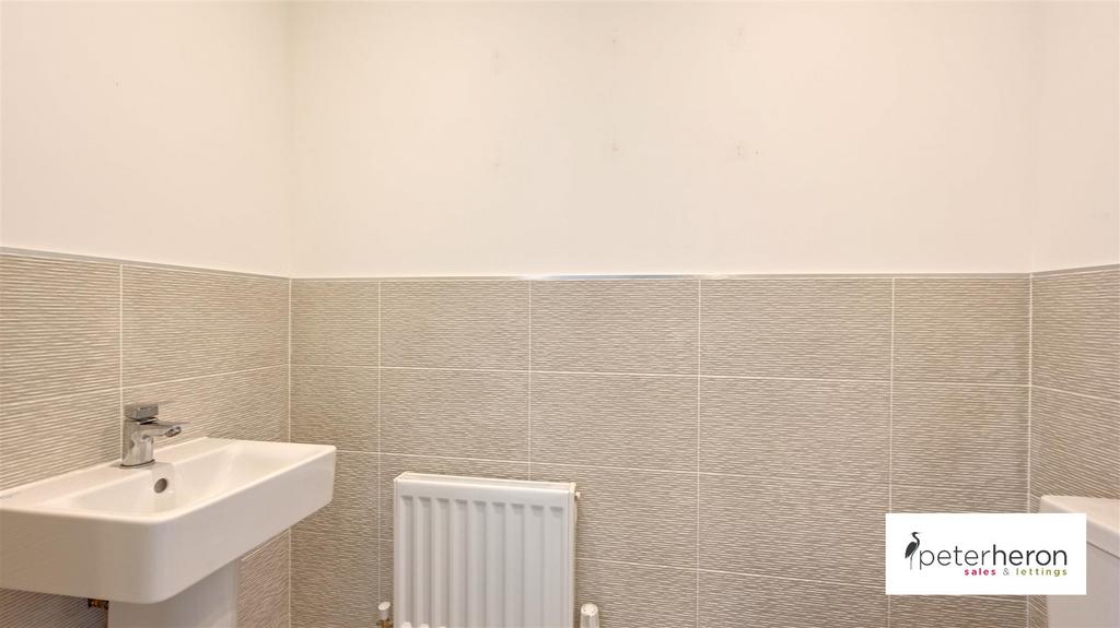 Cloakroom/WC