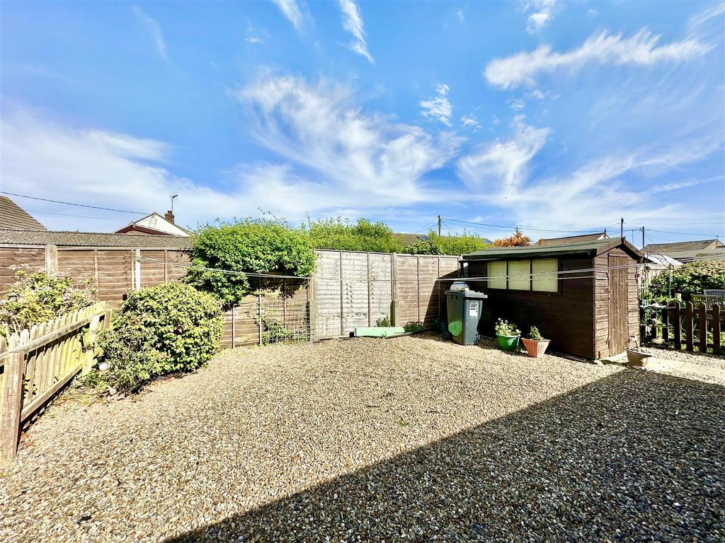 Rear garden.JPEG
