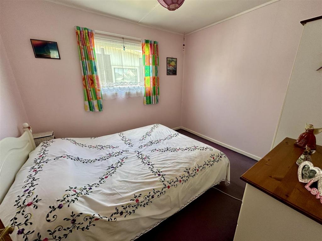 Bedroom one.JPEG