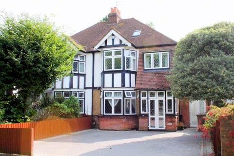 4 bedroom semi-detached house for sale, Park Crescent Chatham