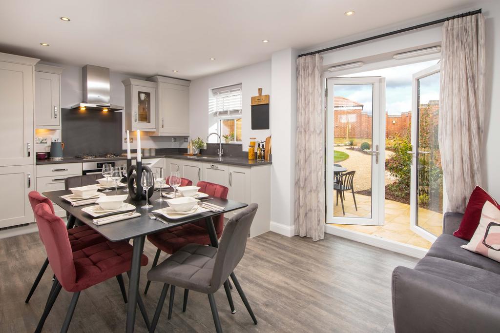 Hadley kitchen diner with French doors