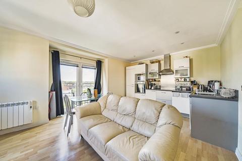 2 bedroom flat for sale, Basingstoke,  Hampshire,  RG21