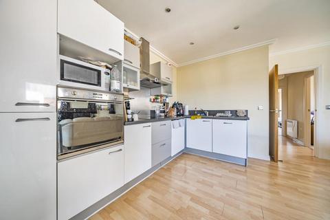 2 bedroom flat for sale, Basingstoke,  Hampshire,  RG21