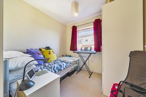 2 bedroom flat for sale, Basingstoke,  Hampshire,  RG21