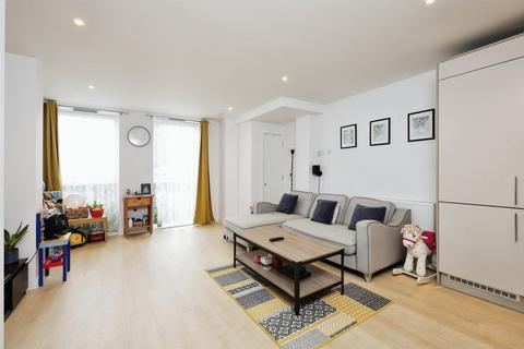 1 bedroom apartment for sale, Woodford Road, Watford, Hertfordshire, WD17