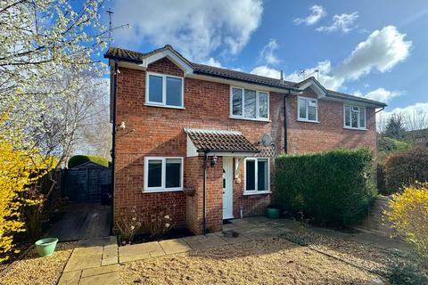 undefined, Southern Way, Farnham, Surrey, Surrey, GU9