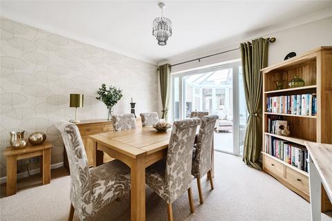 4 Gale Drive, Lightwater, GU18 5TX