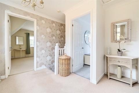 4 Gale Drive, Lightwater, GU18 5TX