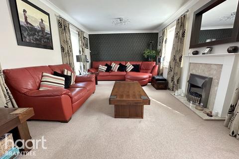 16 Osmond Close, Black Notley, Braintree, CM77 8FH