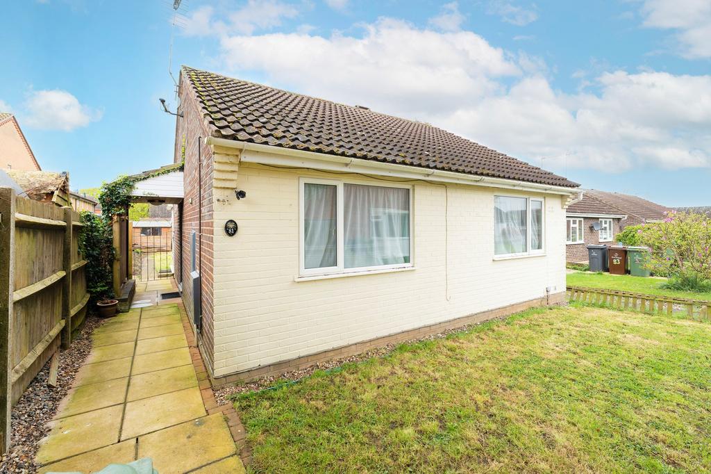 Hillcrest Avenue, Dereham 2 bed semidetached bungalow for sale £190,000
