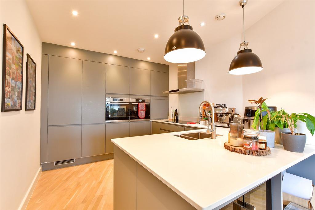 Lounge/Kitchen/ Dining Room