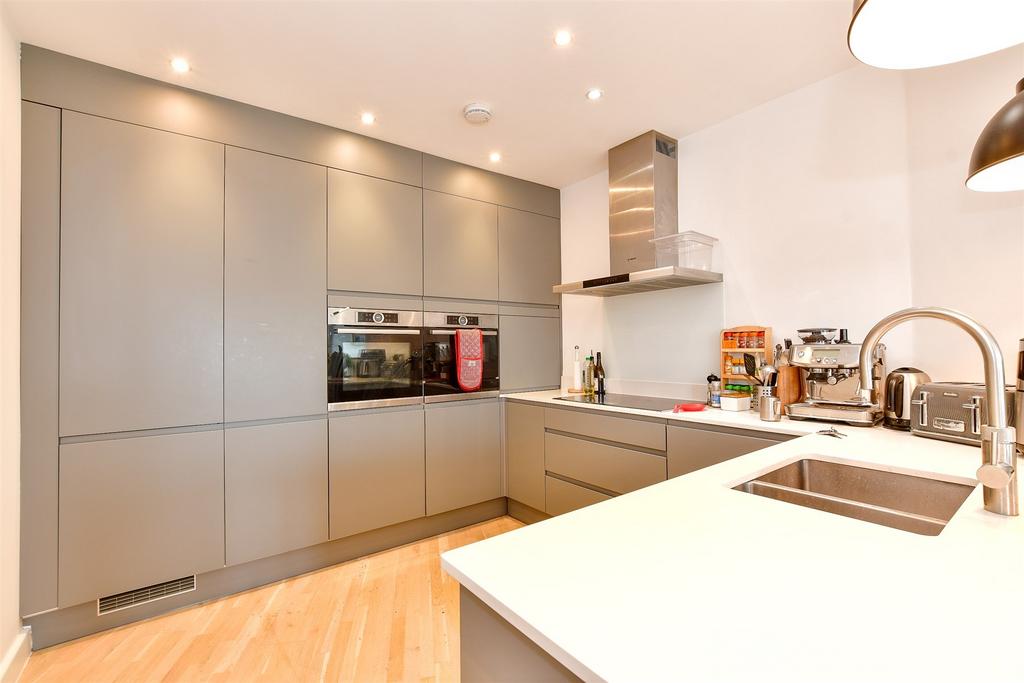 Lounge/Kitchen/ Dining Room