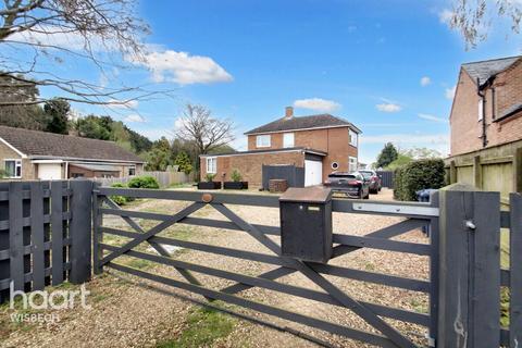 4 bedroom detached house for sale, Station Road, Wisbech St Mary