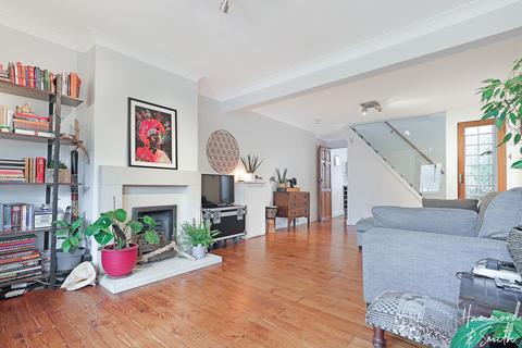76 Allnutts Road, Epping, CM16 7BE
