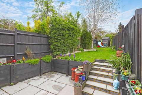 76 Allnutts Road, Epping, CM16 7BE