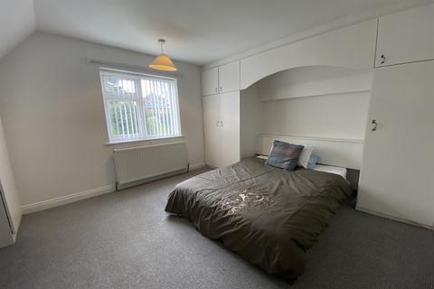 3 bedroom detached house to rent, Warrender Close, Bramcote, NG9 3EB