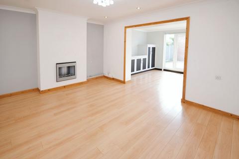 22 Thames Crescent, Corringham, Stanford-le-hope, SS17 9DT