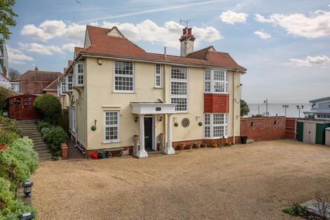 4 bedroom link detached house for sale, South Hill, Felixstowe, IP11 2AA