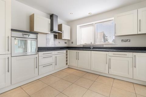 2 bedroom apartment to rent, Crystal Mount, 59 Albert Road North, Malvern, Worcestershire, WR14 3AA