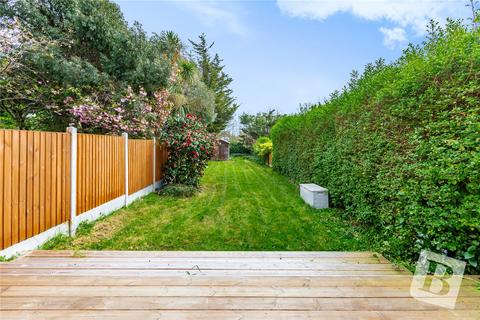 262 Carlton Road, Gidea Park, Romford, RM2 5BB