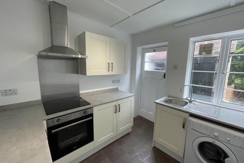 3 bedroom detached house to rent, Langland Bay Rd, Swansea