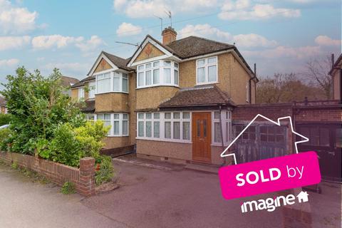 130 Park Avenue, Bushey, WD23 2BB
