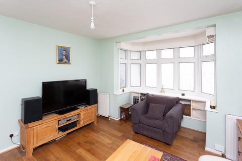 130 Park Avenue, Bushey, WD23 2BB